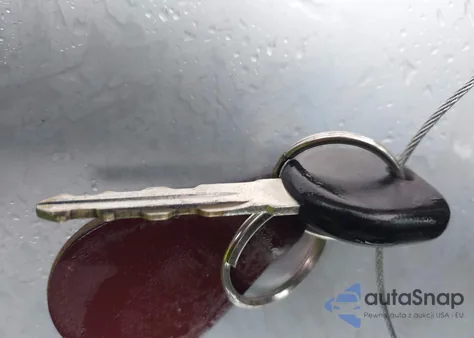 2002 Buick Lesabre Custom from USA, damaged, VIN 1G4HP54K32U106392